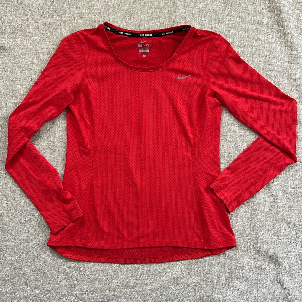 Nike Women’s long sleeved dri-fit shirt